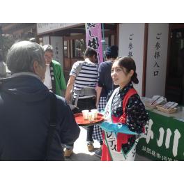 靖國神社で掛川茶をＰＲしました